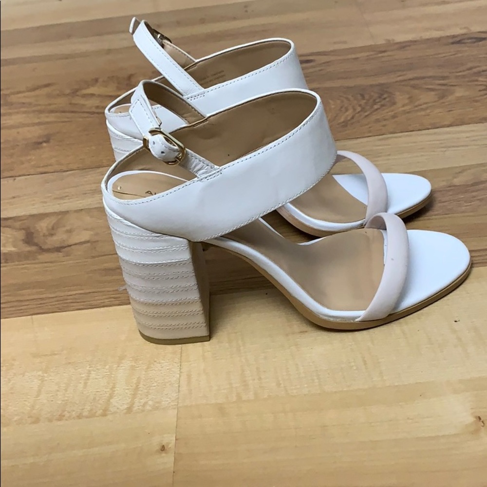 Also ‘dalias’ white and cream block heel